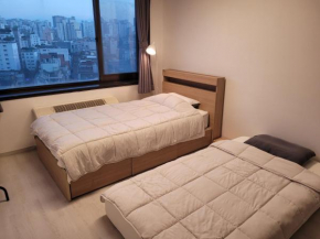 247 Residence Skyview